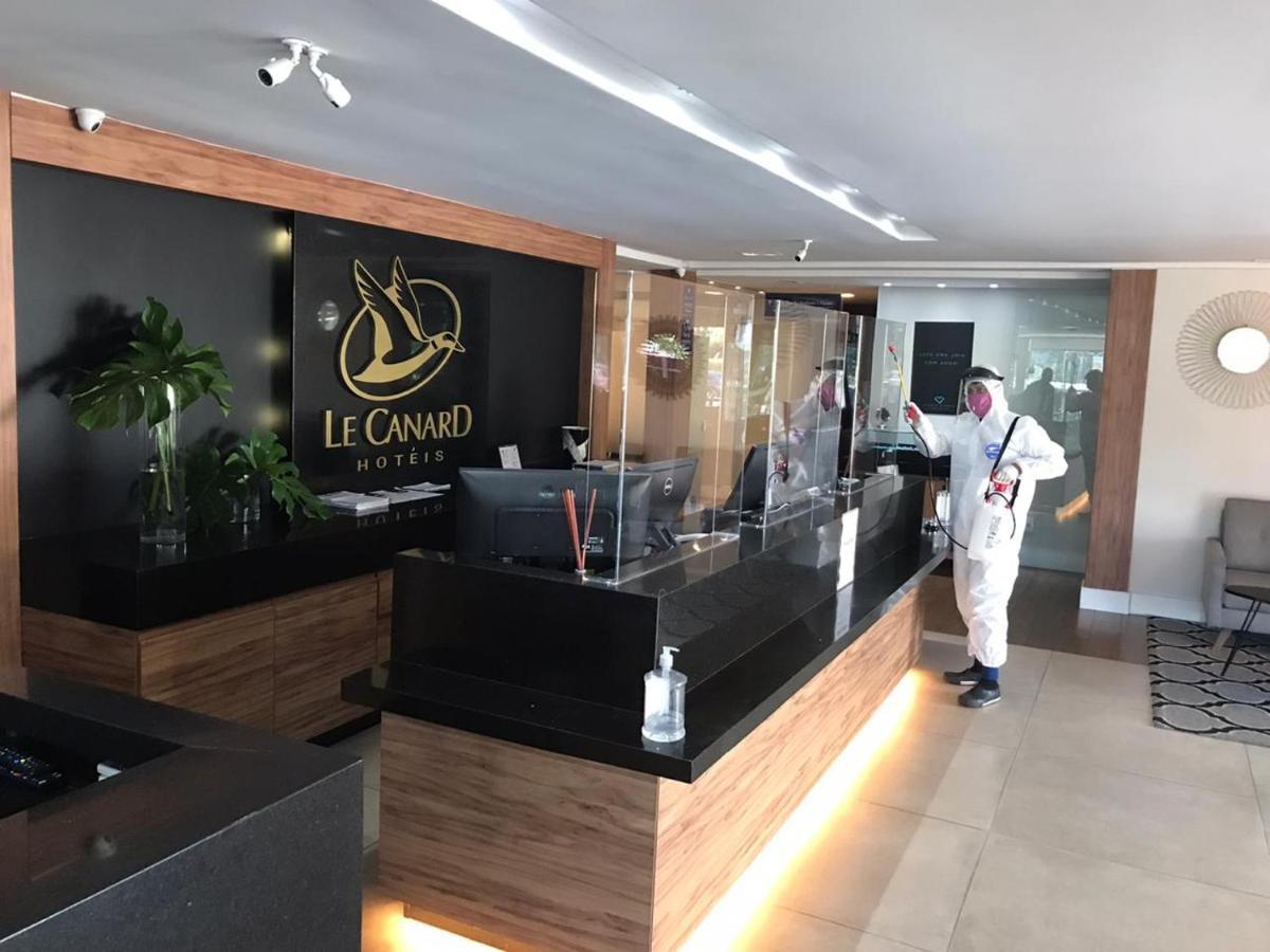 Le Canard Joinville Ngoại thất bức ảnh